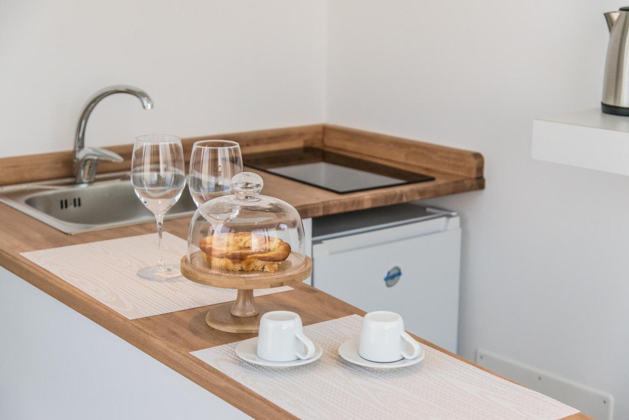 Suite Santa Chiara Trani Bagian luar foto