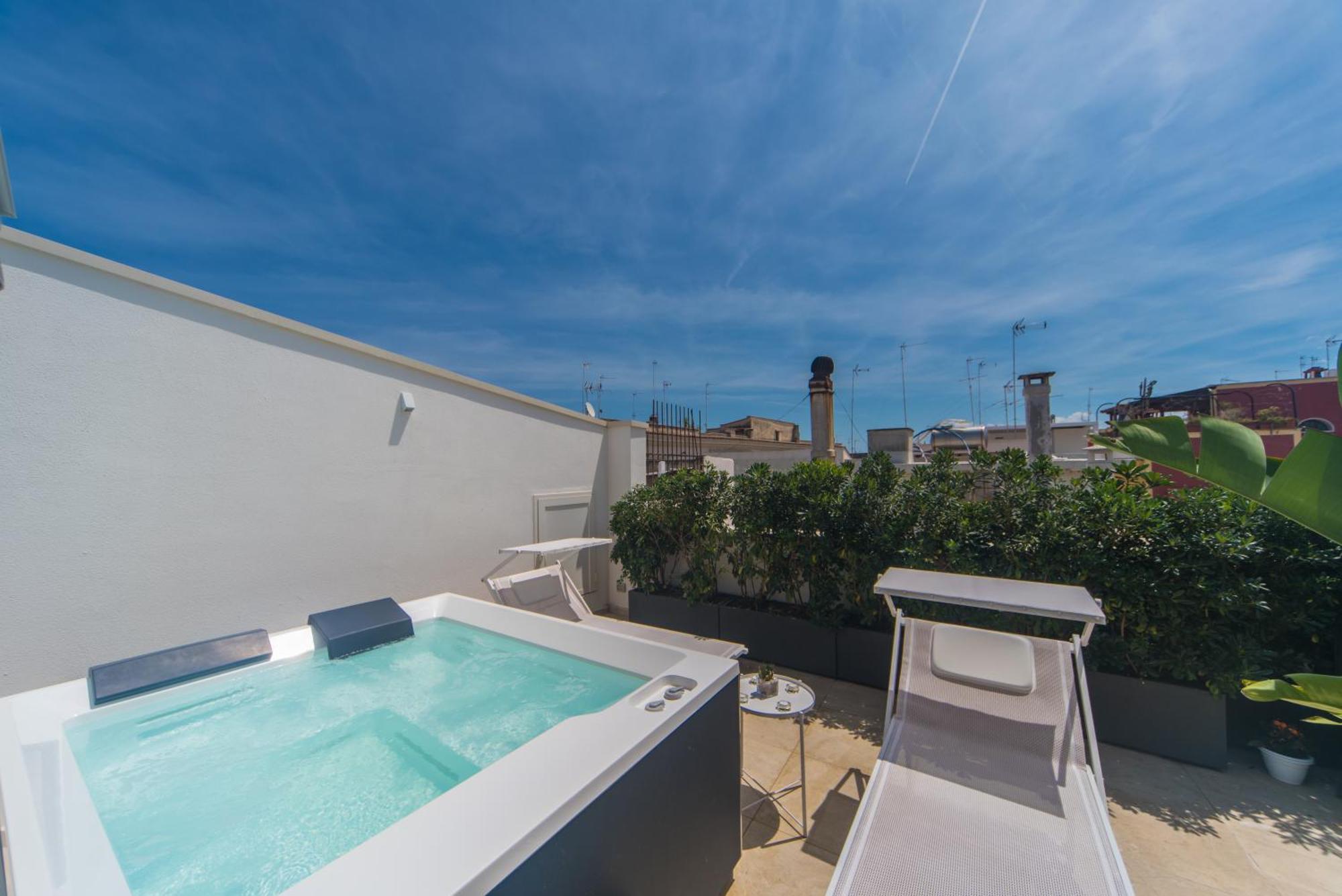 Suite Santa Chiara Trani Bagian luar foto